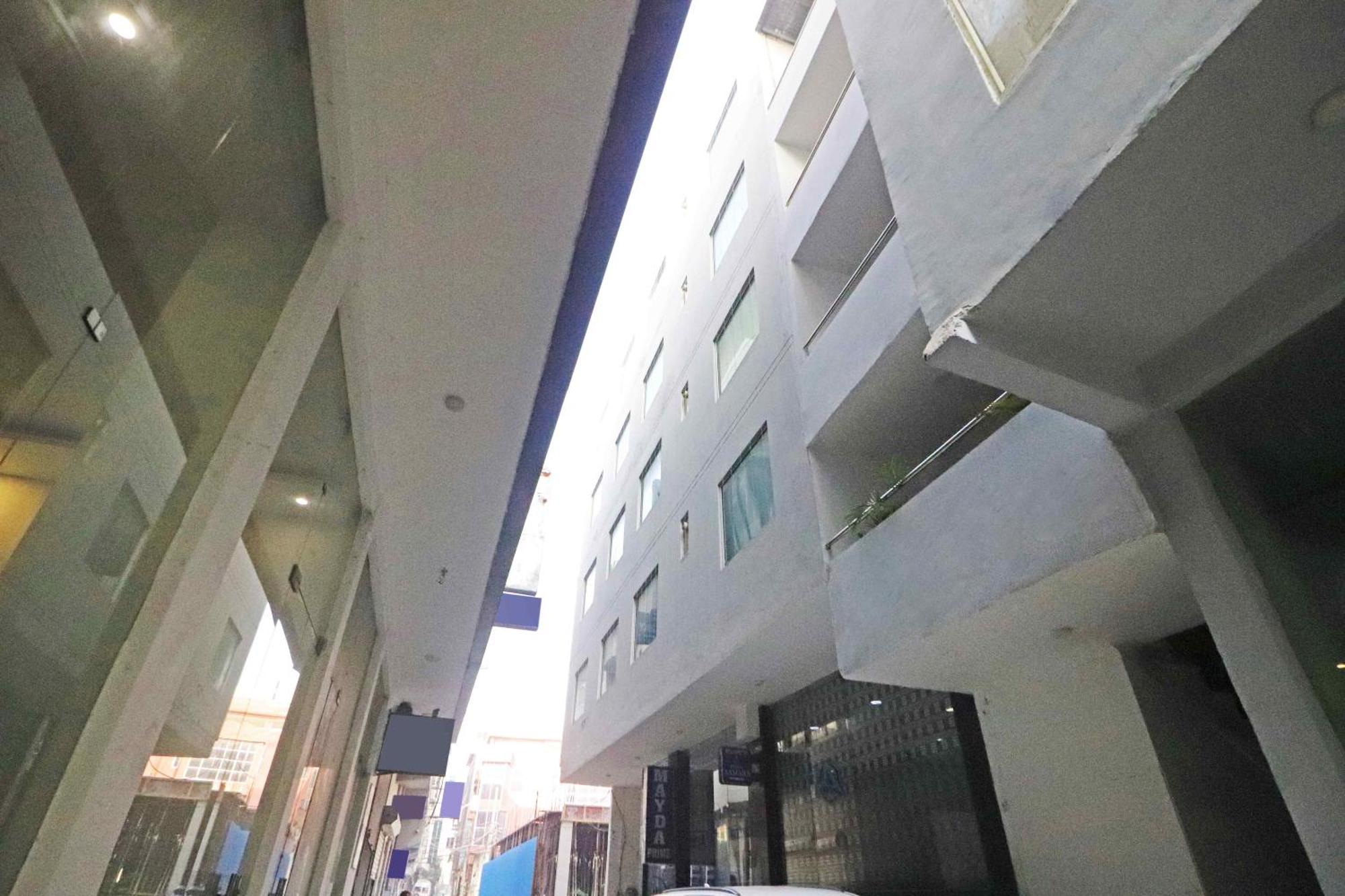 Hotel Mayda Prime Near Delhi Airport 뉴델리 외부 사진