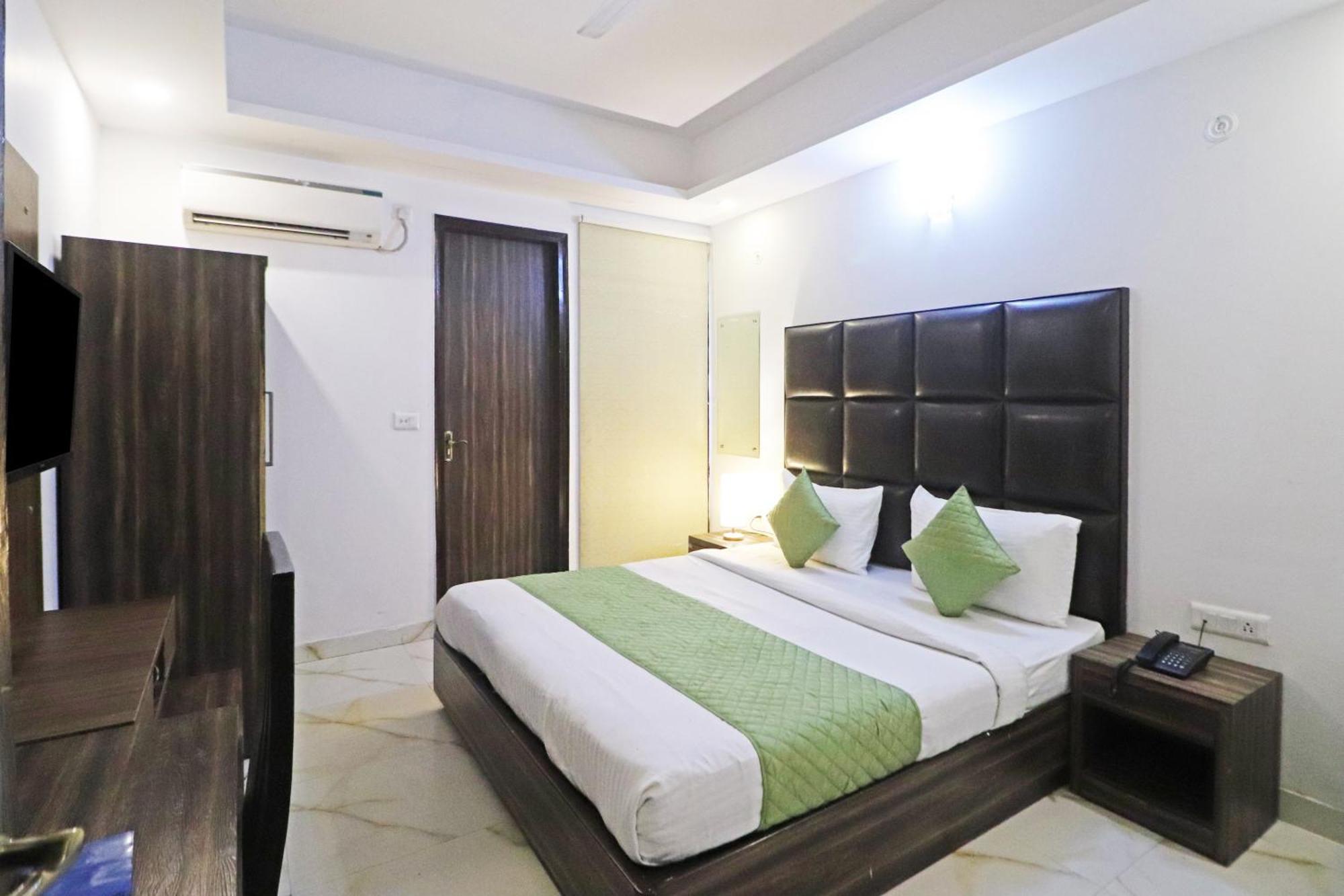 Hotel Mayda Prime Near Delhi Airport 뉴델리 외부 사진
