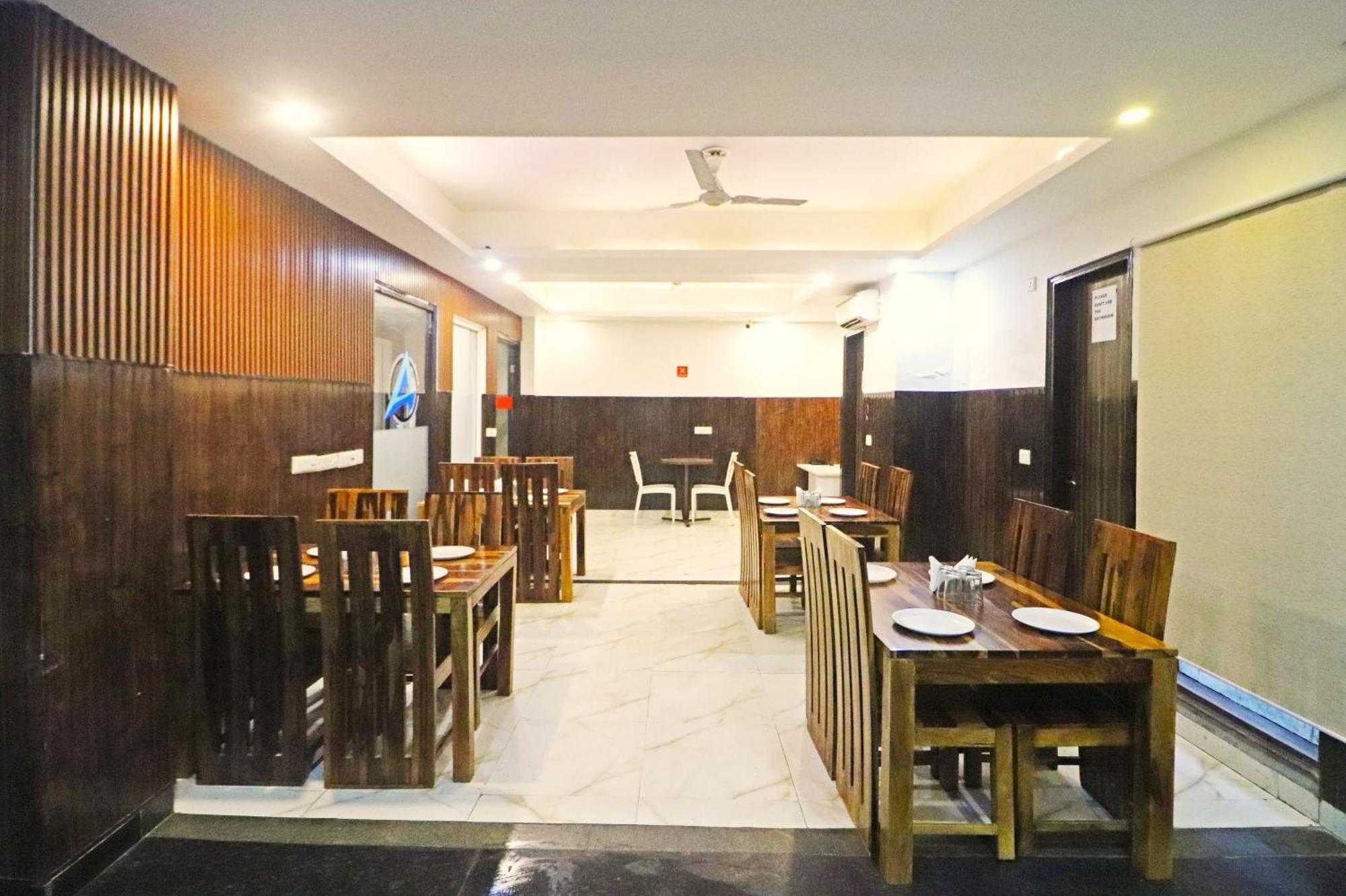 Hotel Mayda Prime Near Delhi Airport 뉴델리 외부 사진