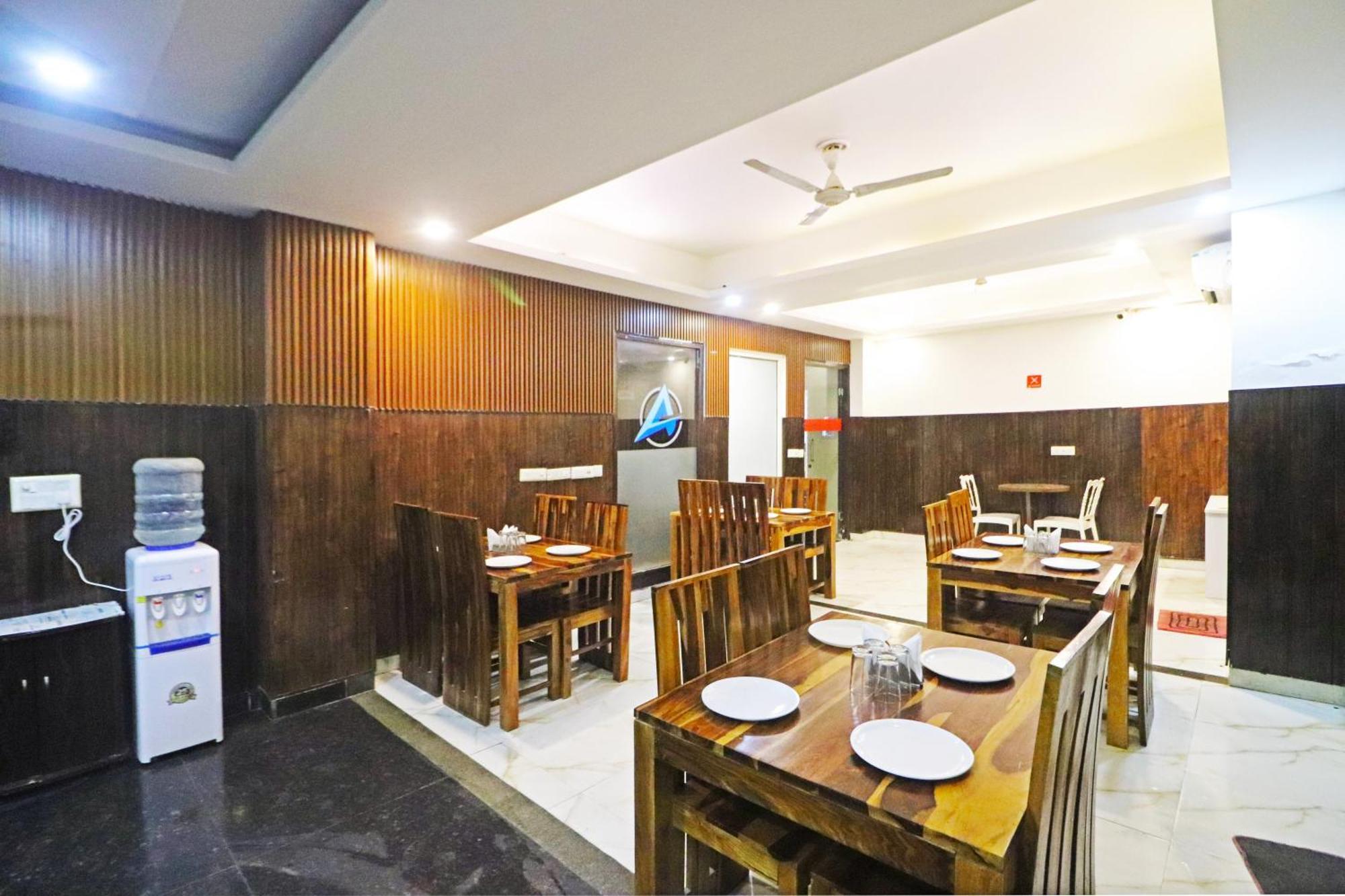 Hotel Mayda Prime Near Delhi Airport 뉴델리 외부 사진