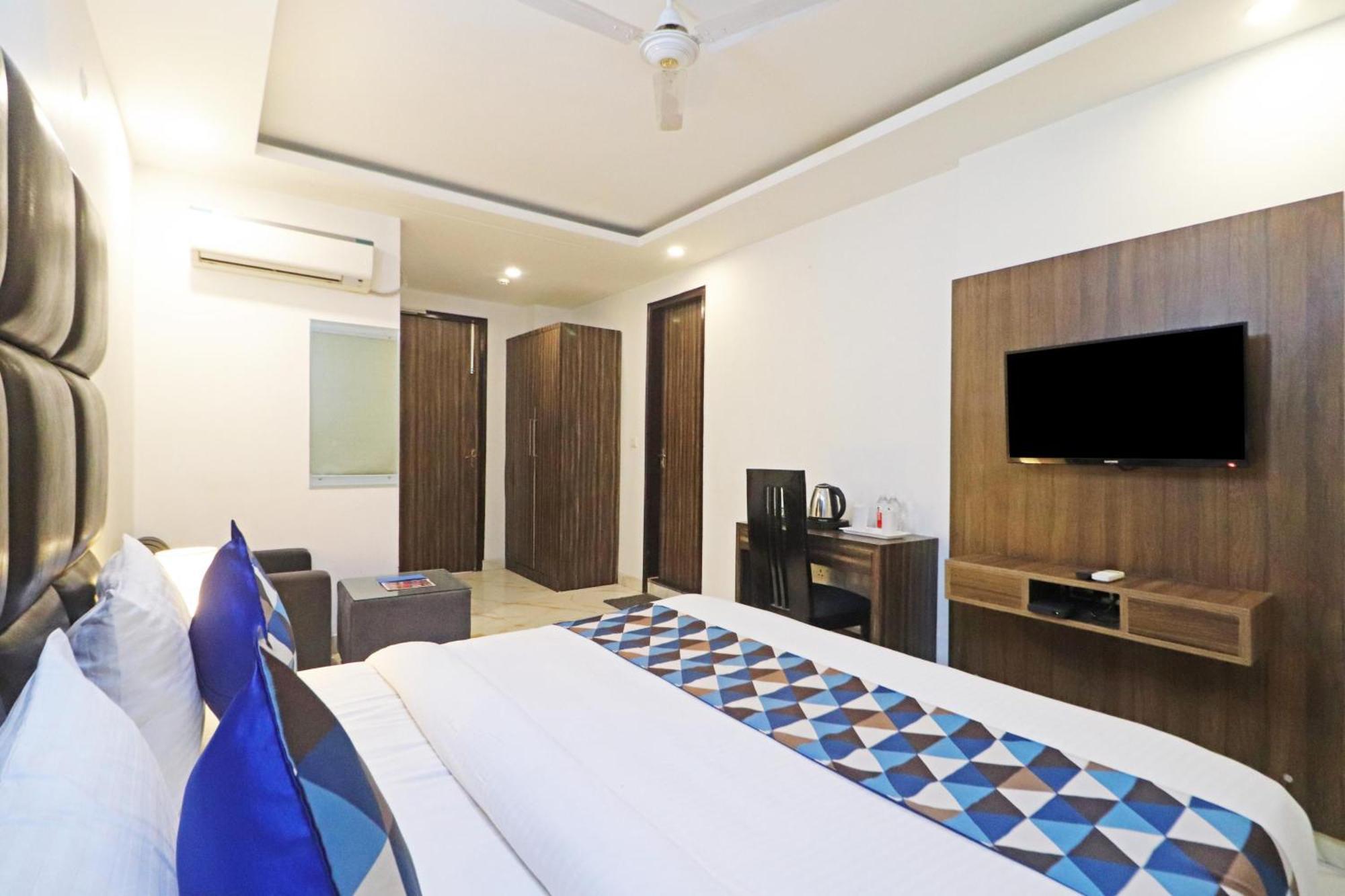 Hotel Mayda Prime Near Delhi Airport 뉴델리 외부 사진