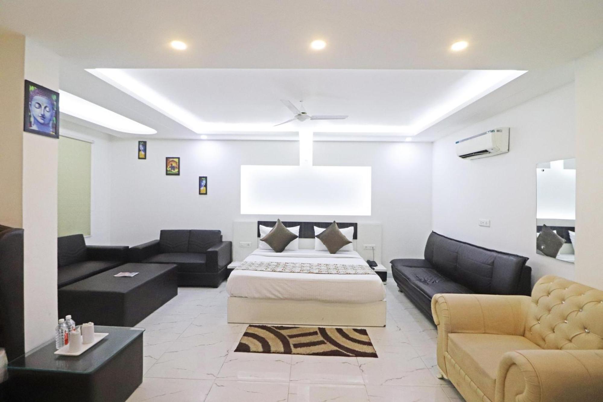 Hotel Mayda Prime Near Delhi Airport 뉴델리 외부 사진