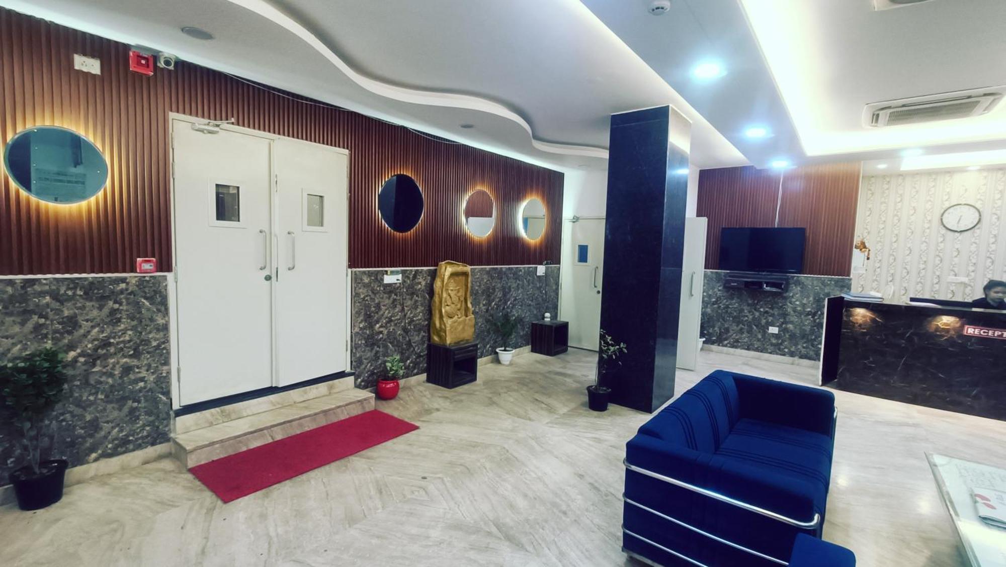 Hotel Mayda Prime Near Delhi Airport 뉴델리 외부 사진