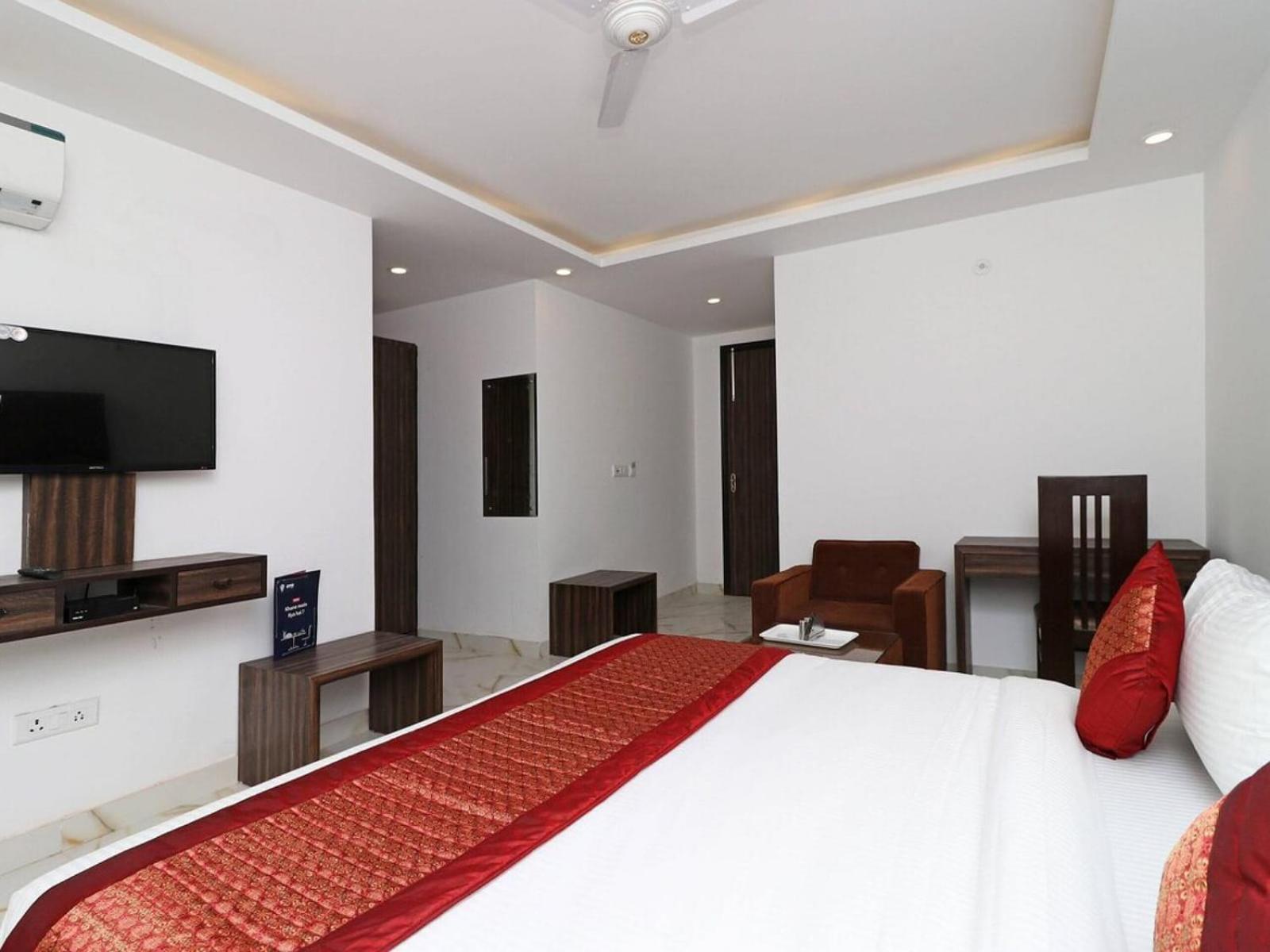 Hotel Mayda Prime Near Delhi Airport 뉴델리 외부 사진
